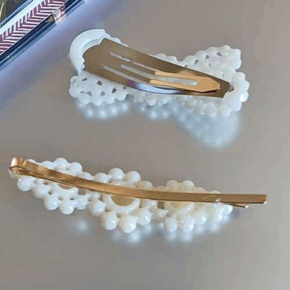 2/$21 Two Piece Pearl Hair Accessory Set - Picture 3 of 7